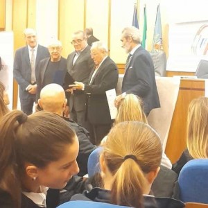 Genzano | Premiato alla Regione Lazio Pino Di Veronica per la sua cinquantennale attività nell'Hockey su Pista