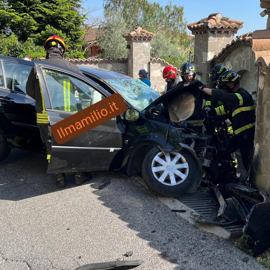 Lanuvio | Grave incidente stradale su via Appia Vecchia: ferito un 20enne di Velletri