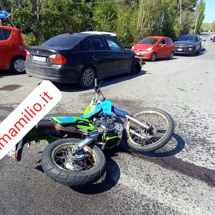 Albano Laziale | Incidente stradale su Via Ardeatina: grave un motociclista