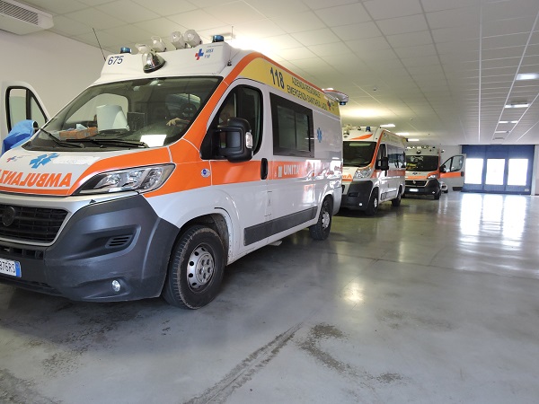 Ariccia, ambulanze con pazienti positivi e sospetti COVID in attesa da ore  al Pronto Soccorso del Noc