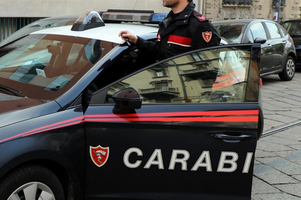La mia convivenza è impossibile&quot;: si presenta ai carabinieri e dagli  arresti domiciliari chiede di andare in carcere