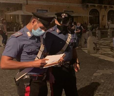 Movida | Controlli dei Carabinieri a Roma: due persone denunciate e due  arrestate tra centro e periferia