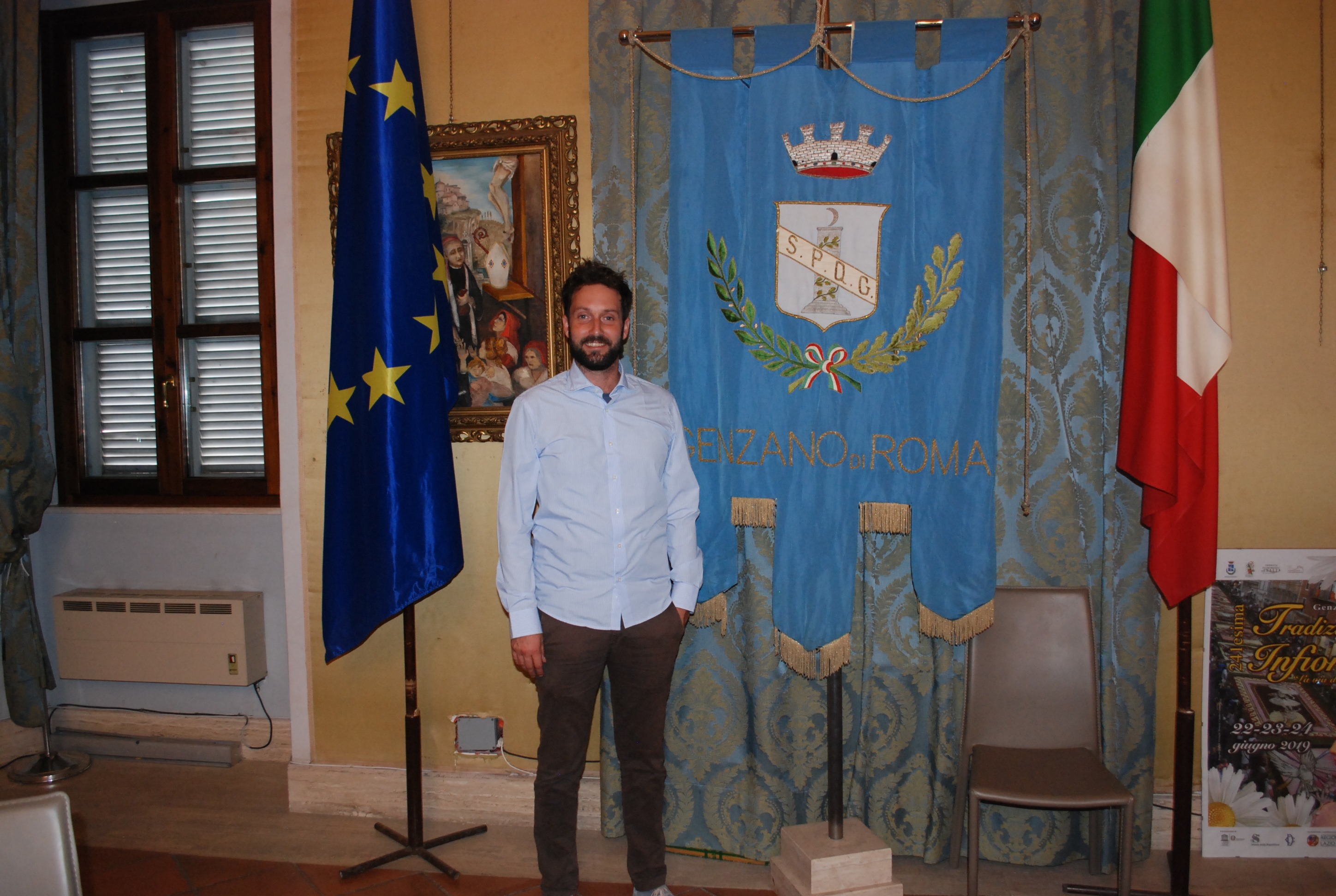 L'ingresso di Carlo Zoccolotti in Comune, da sindaco di Genzano