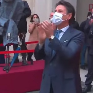 Elezioni | L’ex premier Conte a Ciampino per Emanuela Colella 