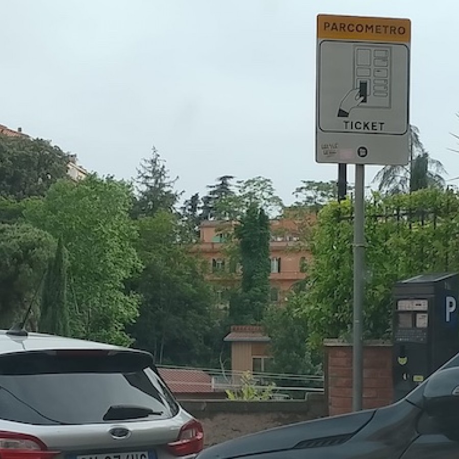 Parcheggi Frascati | Le due (legittime) domande di un cittadino