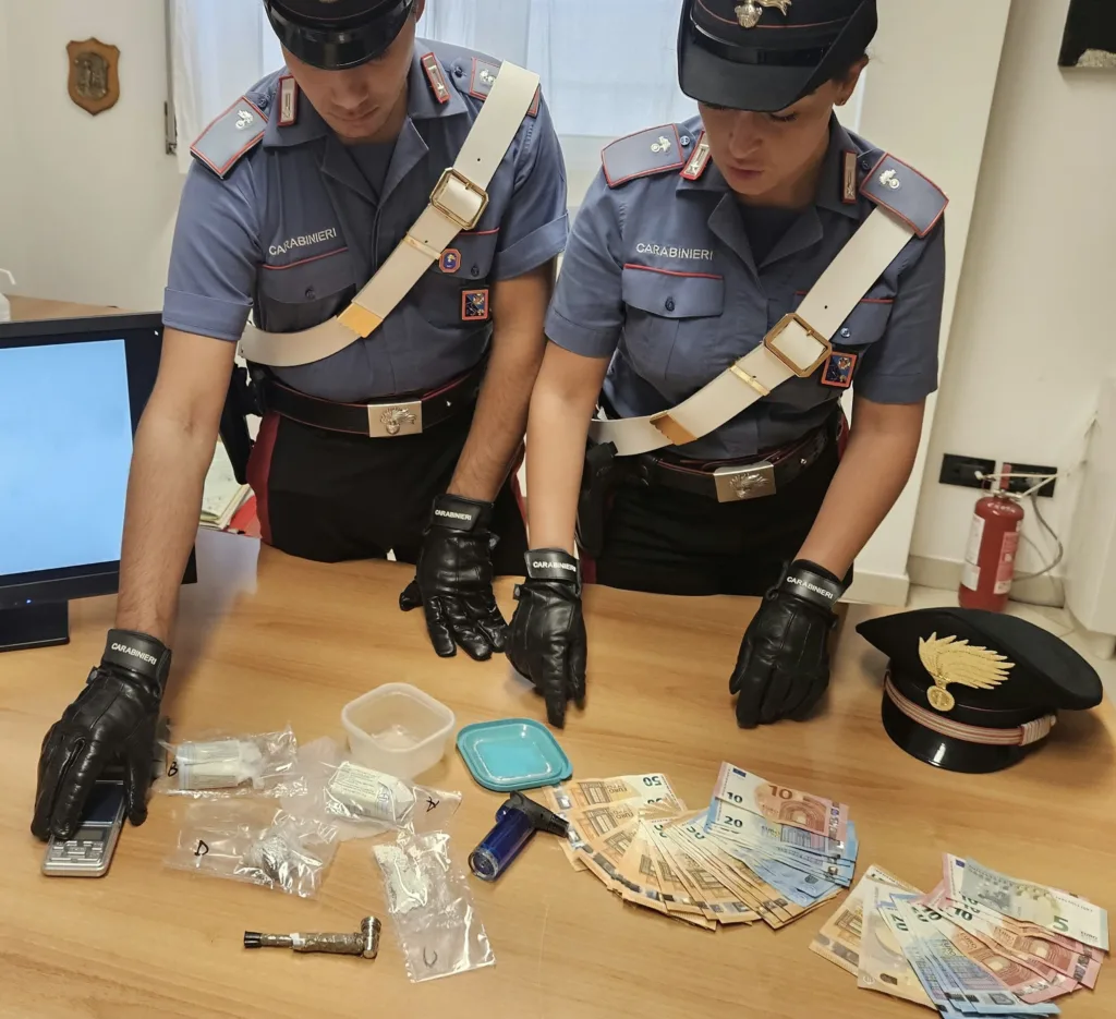 CASSIA La droga sequestrata dai Carabinieri di Sacrofano ilmamilio